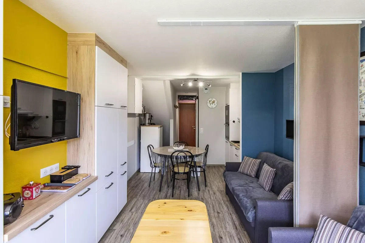 1 Pièce 4 Personnes