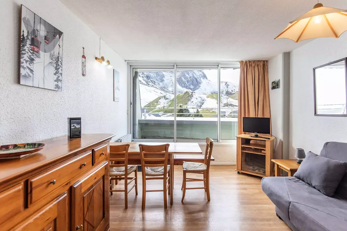 1 Pièce 5 Personnes