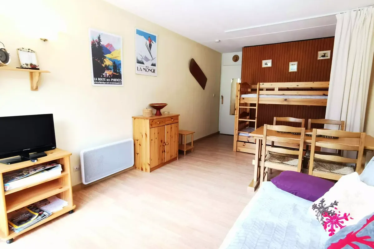 1 Pièce 4 Personnes