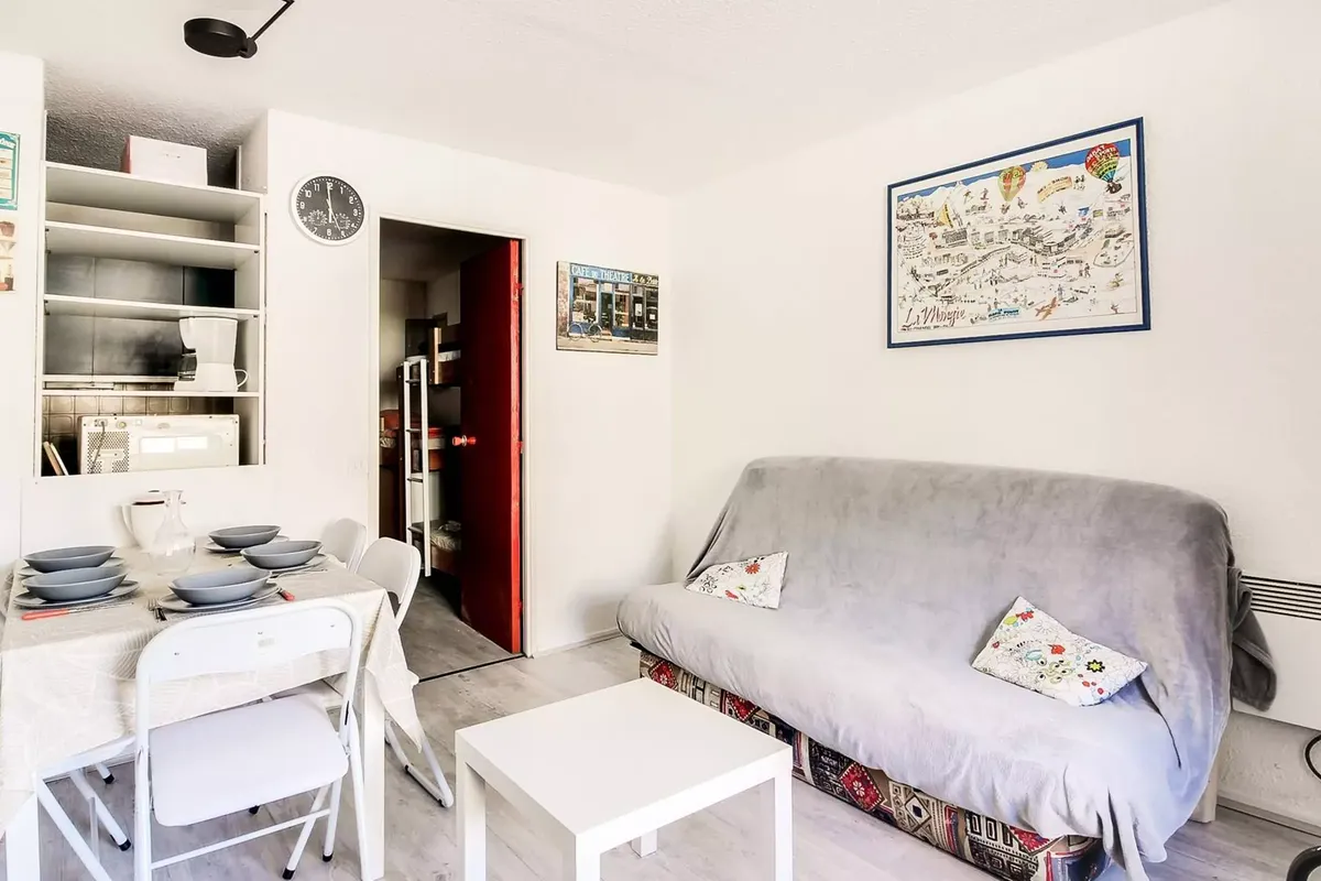 1 Pièce 5 Personnes