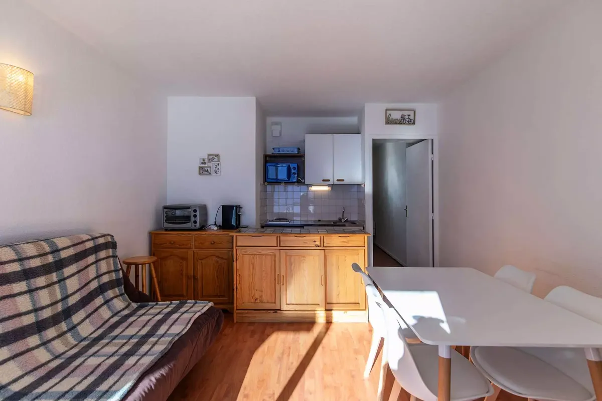 1 Pièce 4 Personnes