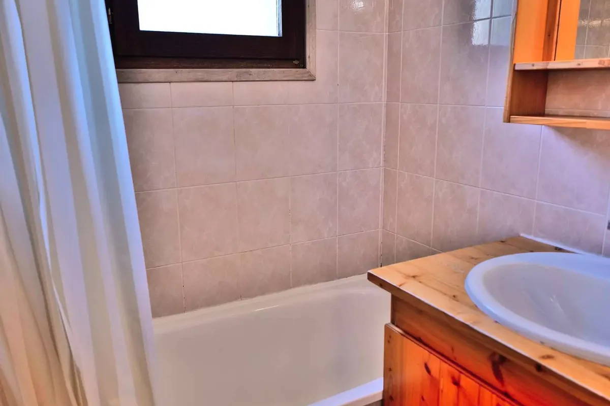 3 Pièces 6 Personnes