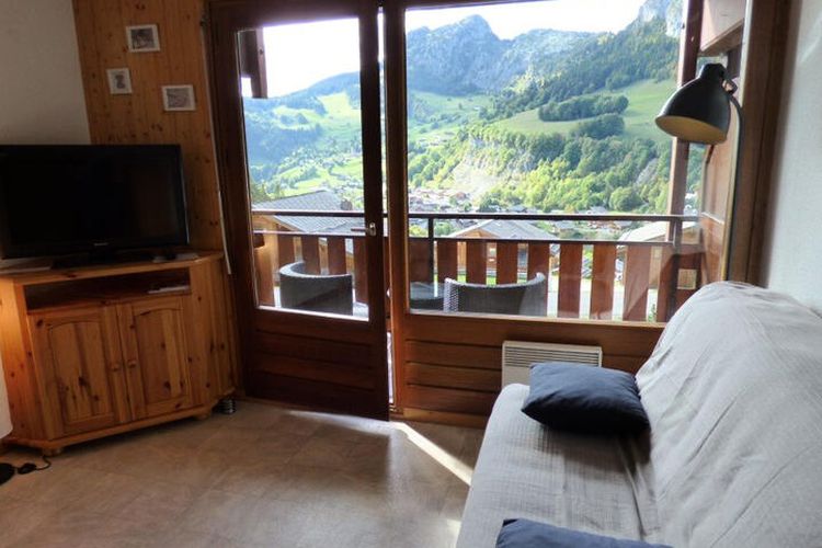 1 Pièce 4 Personnes