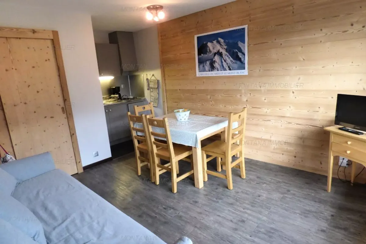 1 Pièce 4 Personnes