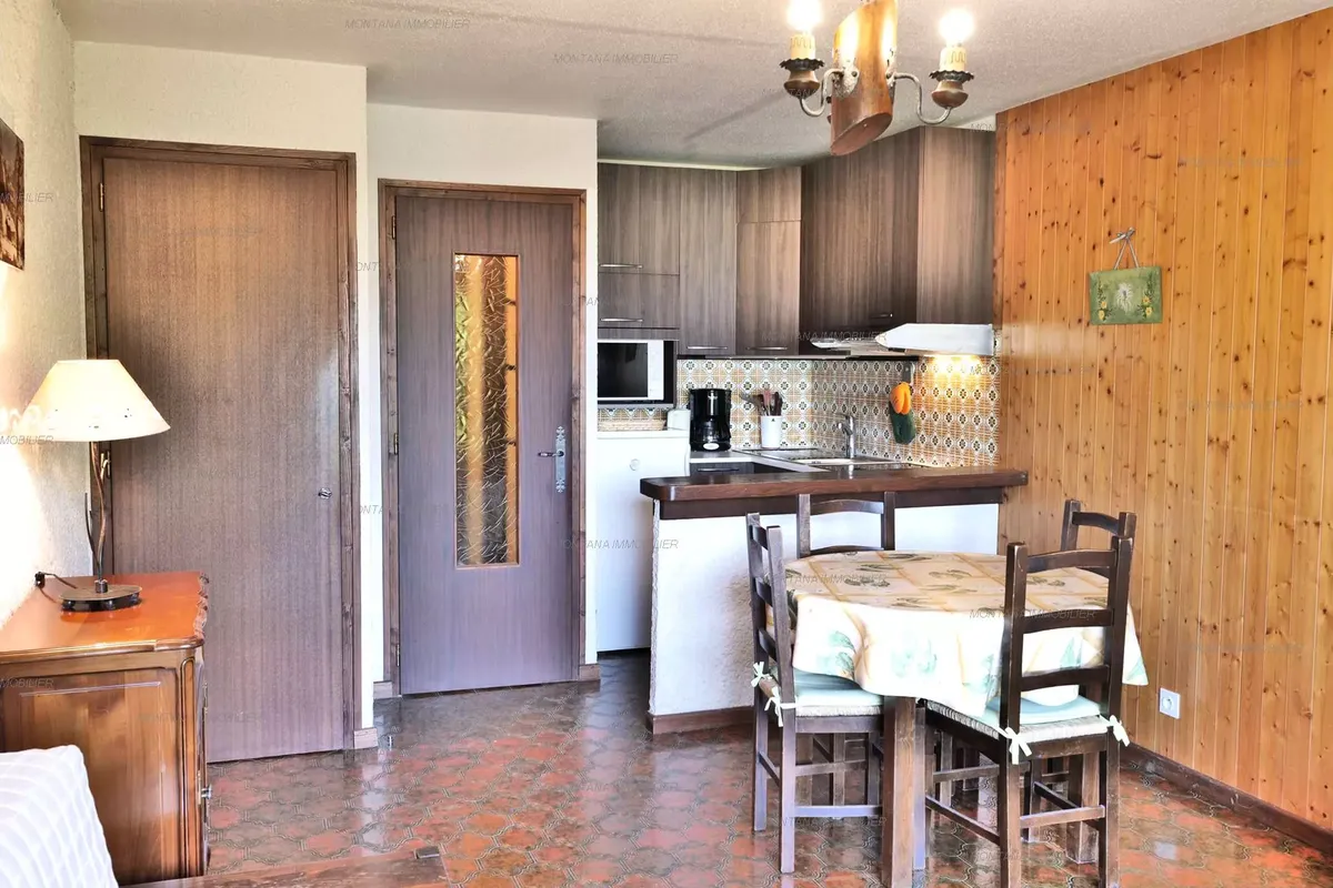 1 Pièce 4 Personnes