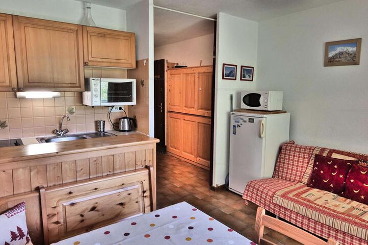 1 Pièce 4 Personnes