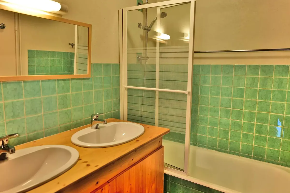 3 Pièces 6 Personnes