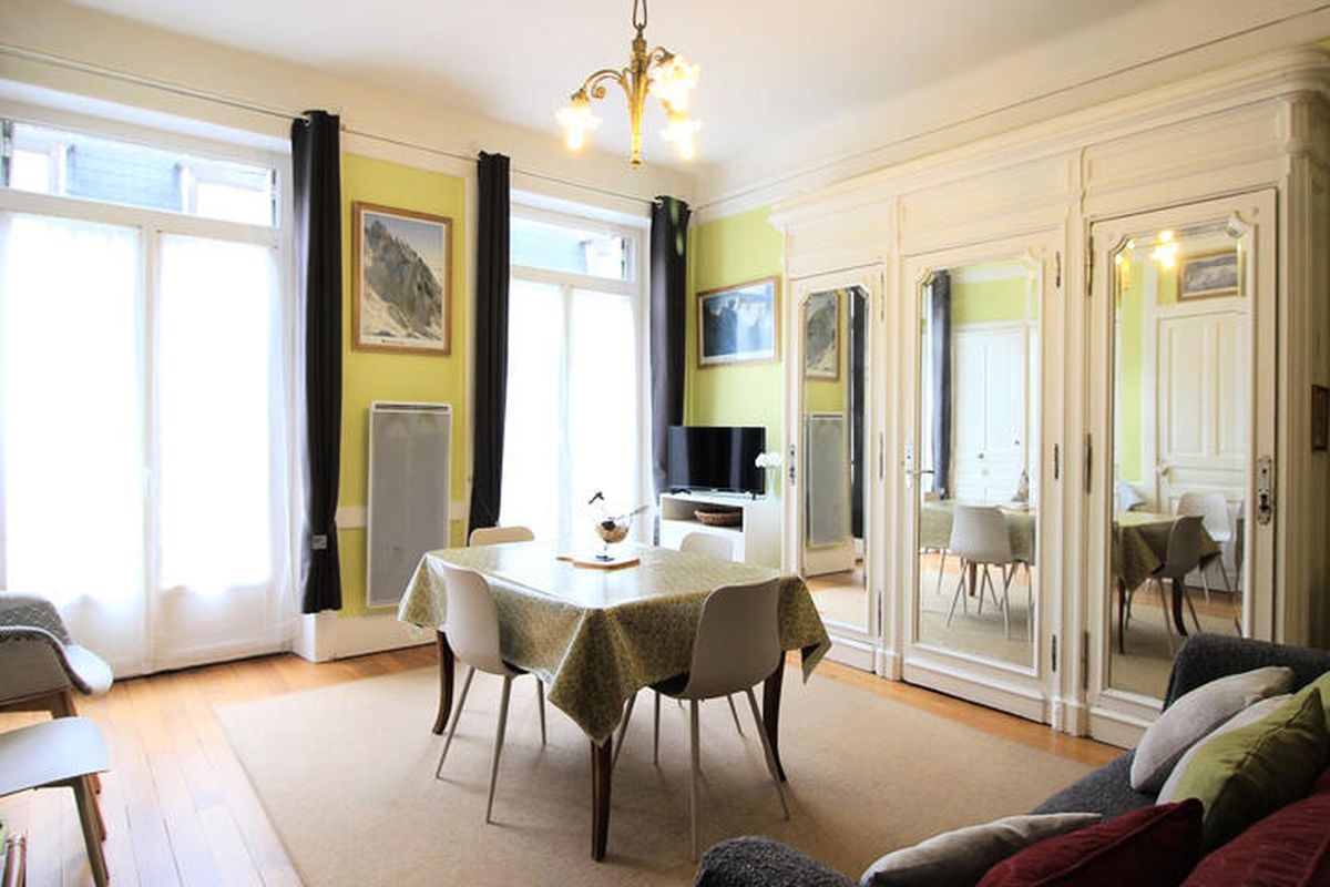 1 Pièce 4 Personnes