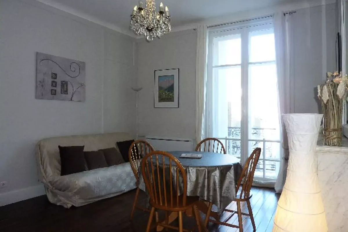 1 Pièce 4 Personnes