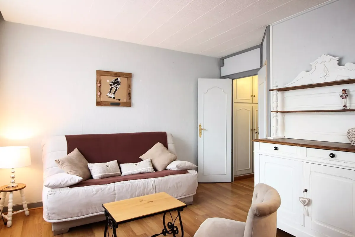 3 Pièces 6 Personnes