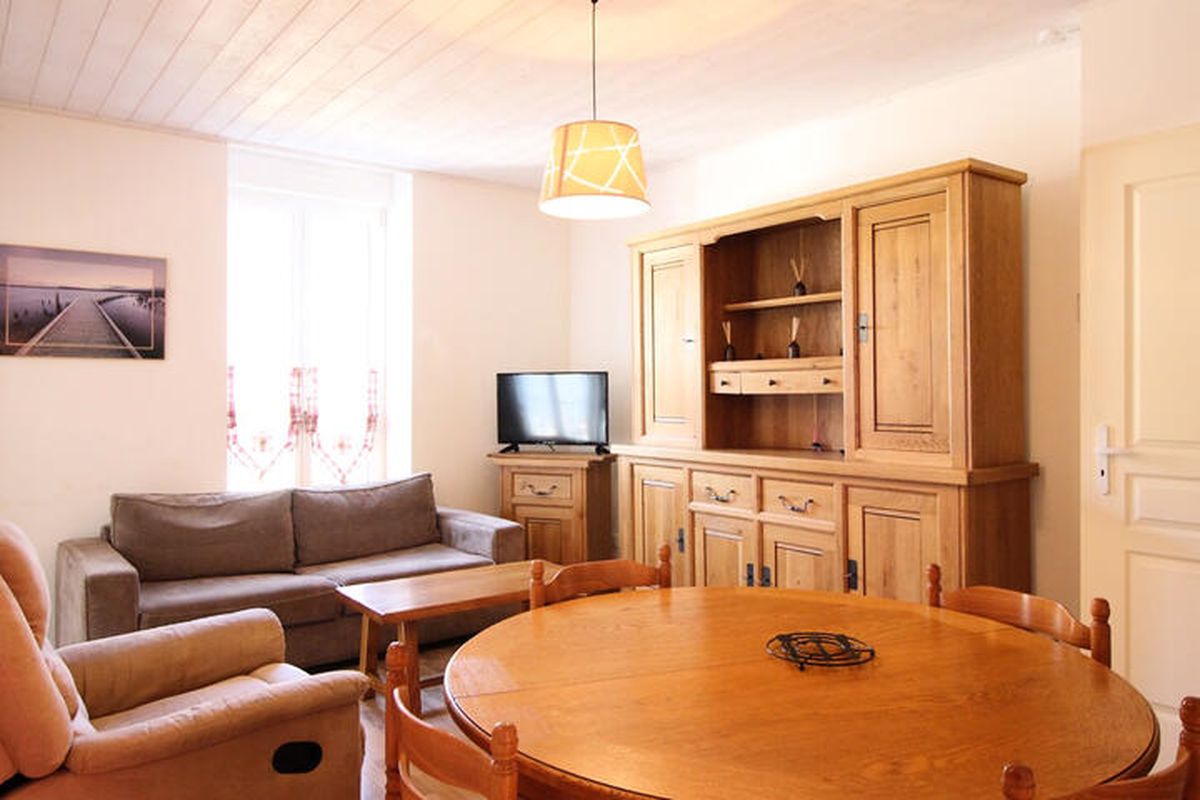 3 Pièces 6 Personnes