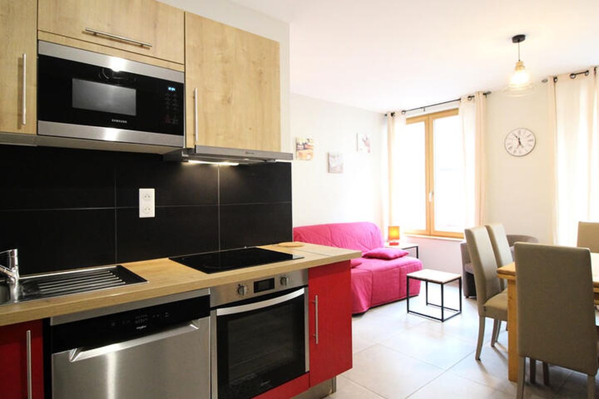 3 Pièces 6 Personnes