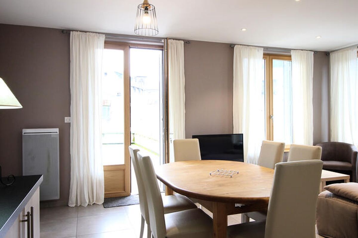 3 Pièces 6 Personnes