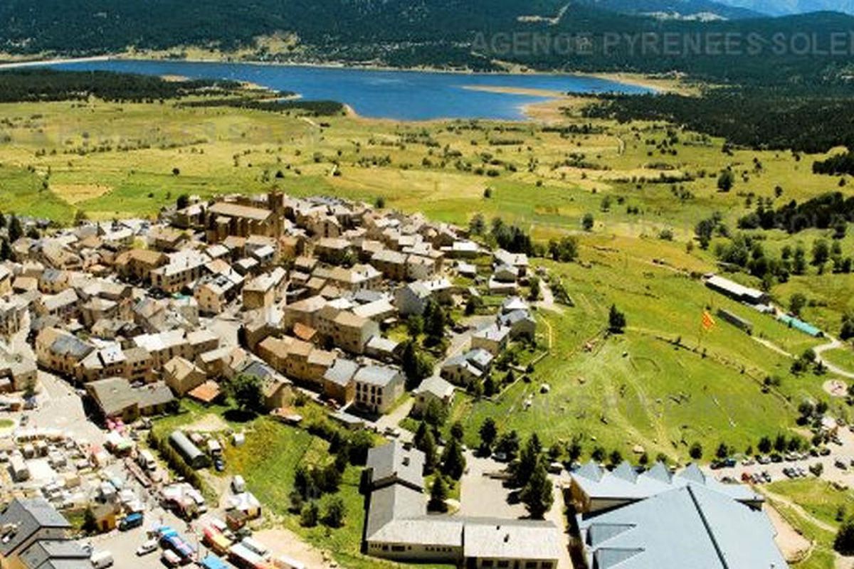 1 Pièce 4 Personnes