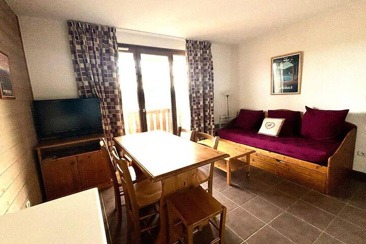 3 Pièces 6 Personnes