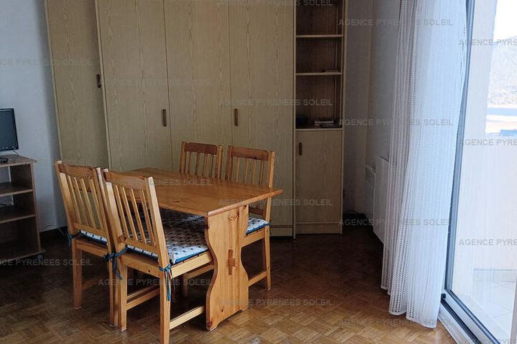 1 Pièce 4 Personnes