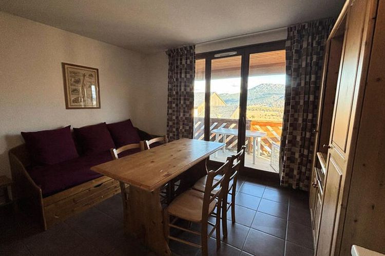 3 Pièces 6 Personnes