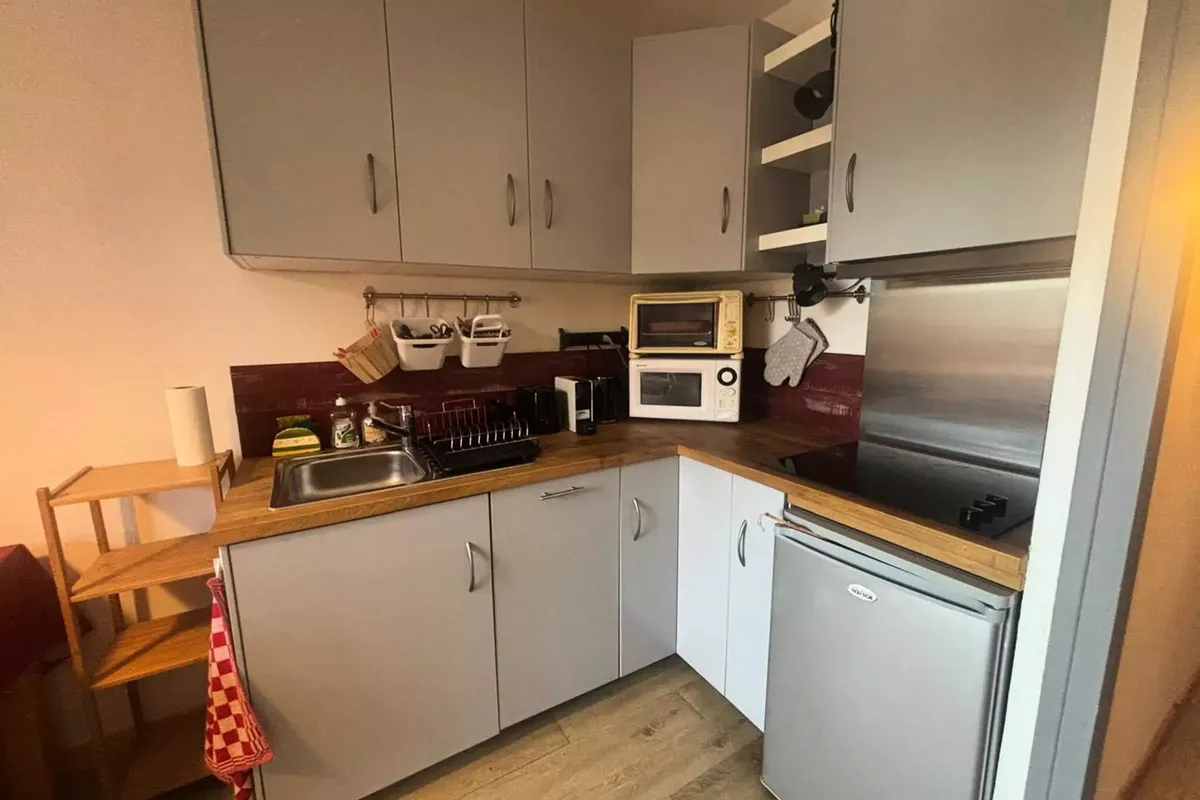 1 Pièce 4 Personnes