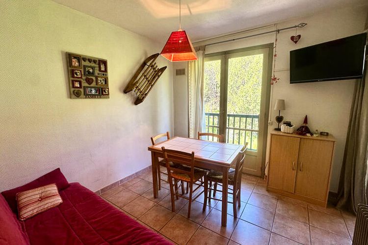 1 Pièce 4 Personnes