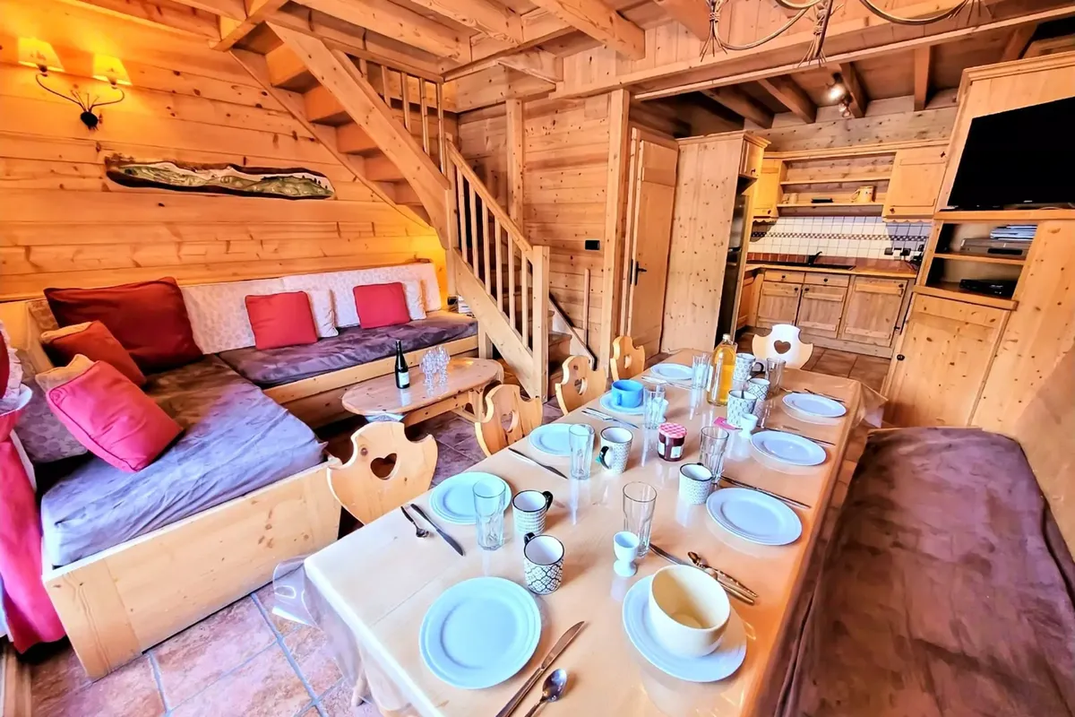 4 Pièces 8 Personnes