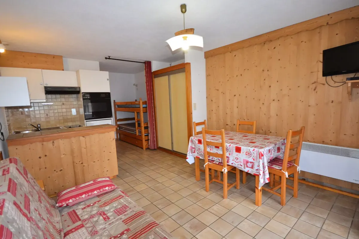 1 Pièce 4 Personnes