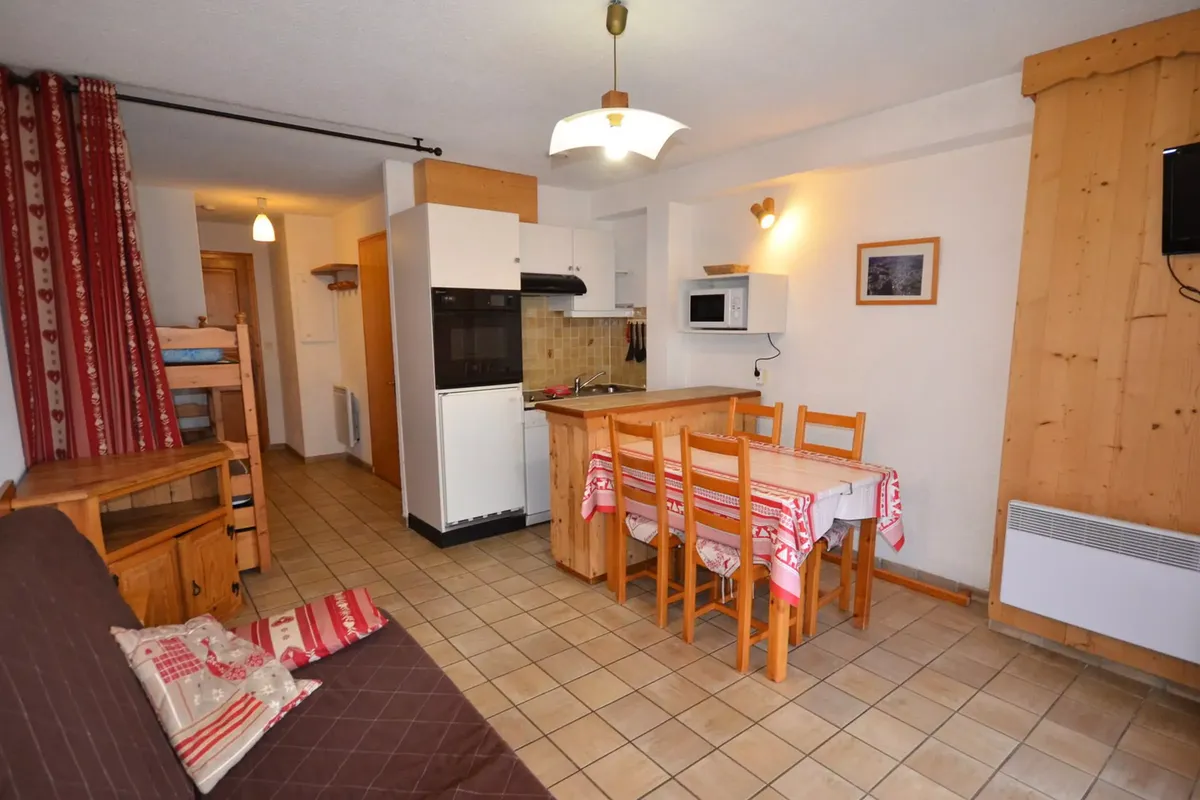 1 Pièce 4 Personnes