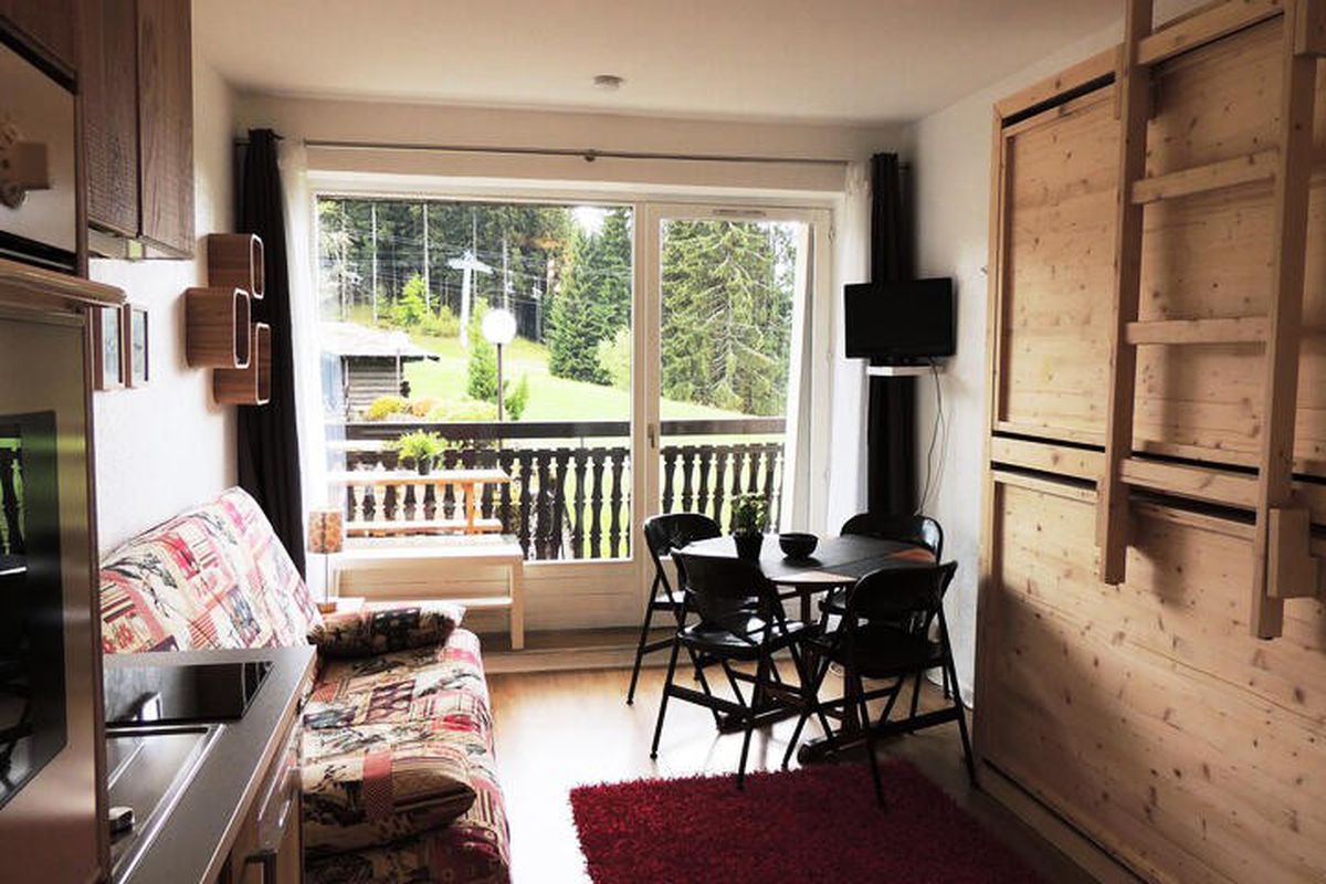 1 Pièce 4 Personnes