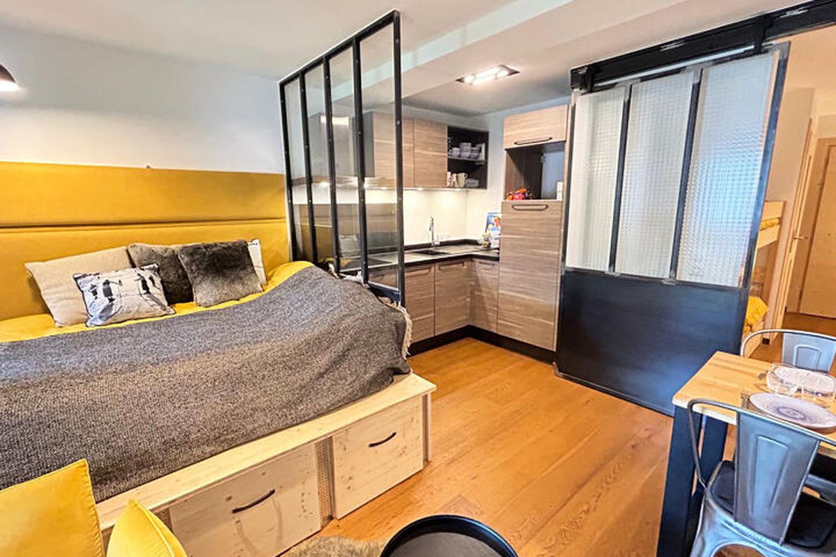 1 Pièce 4 Personnes