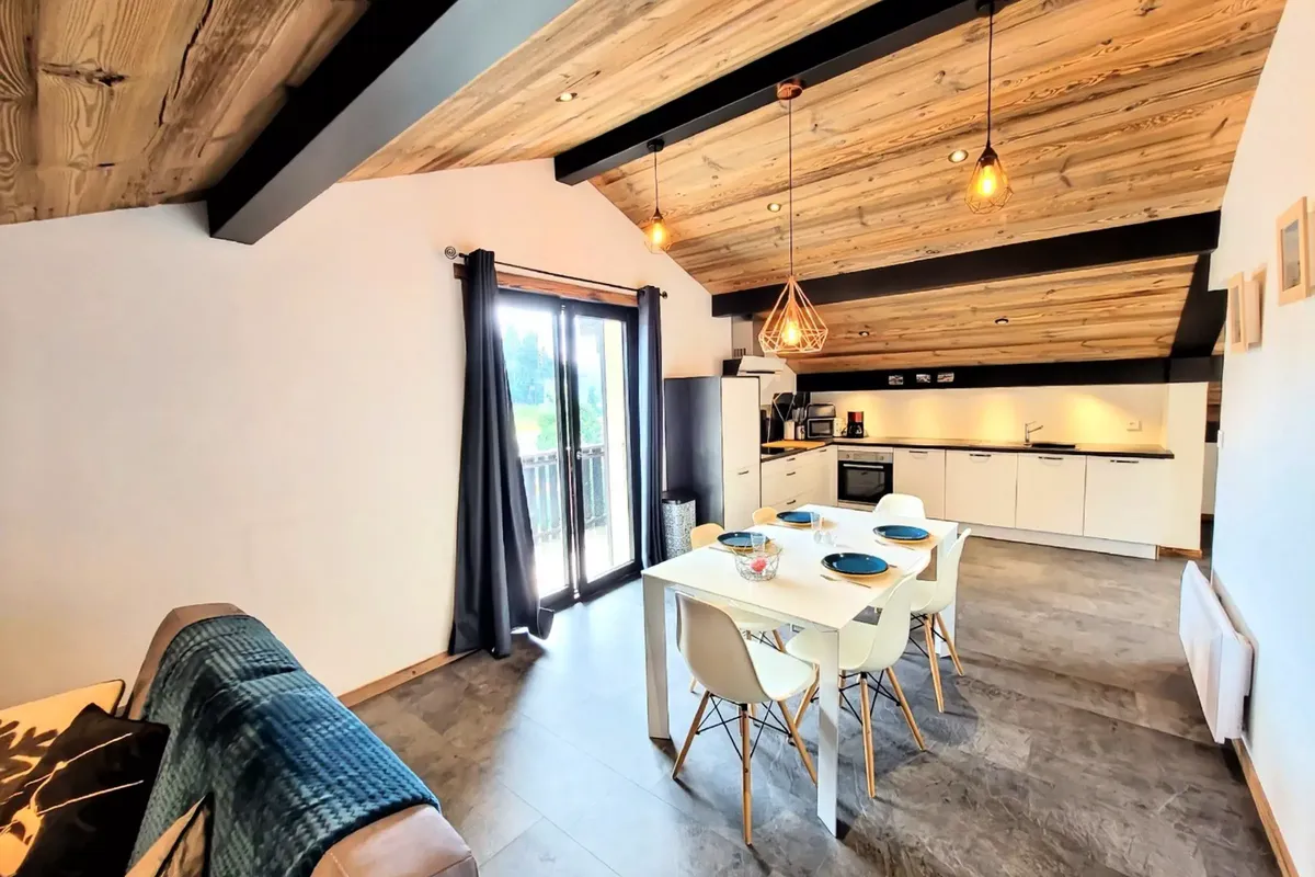 3 Pièces 6 Personnes