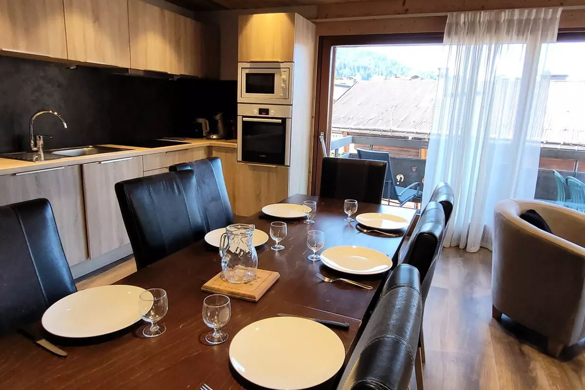 4 Pièces 8 Personnes