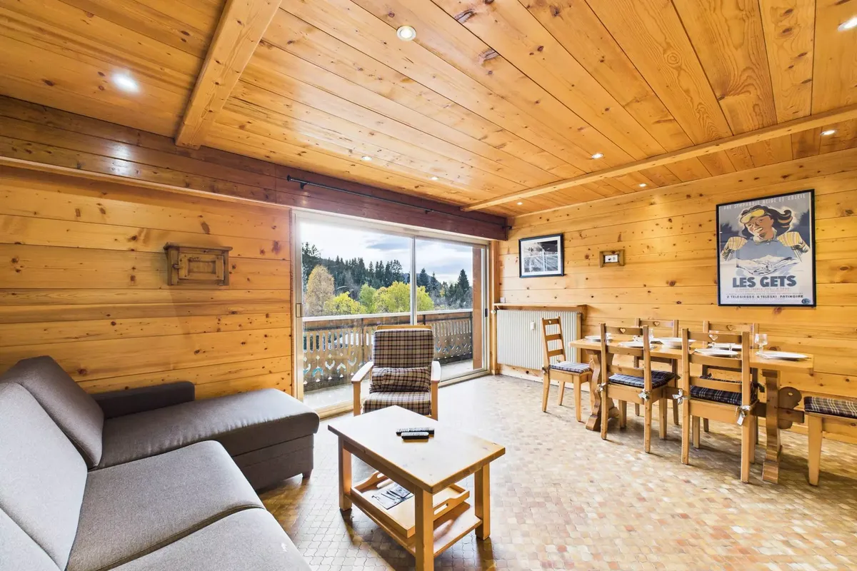 3 Pièces 6 Personnes