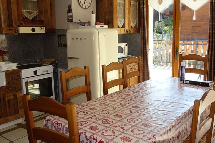 4 Pièces 9 Personnes