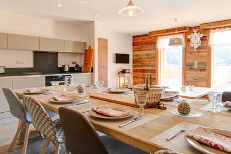 4 Pièces 8 Personnes