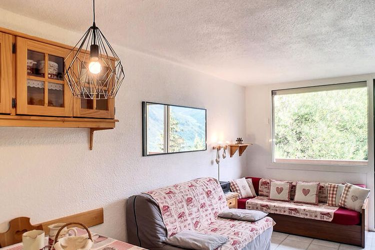 2 Pièces 5 Personnes