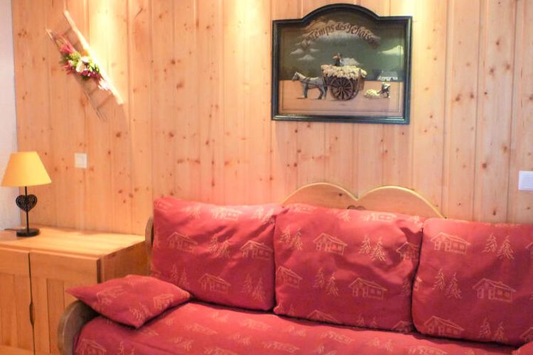 1 Pièce 4 Personnes