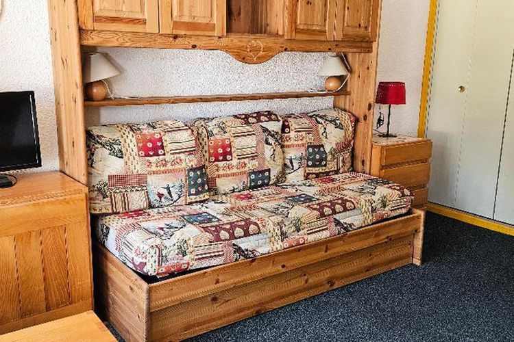 1 Pièce 4 Personnes