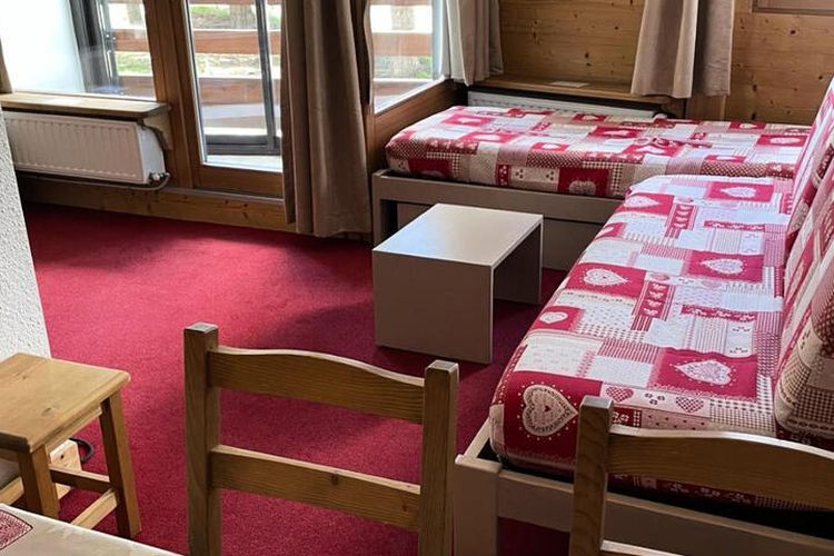 1 Pièce 4 Personnes