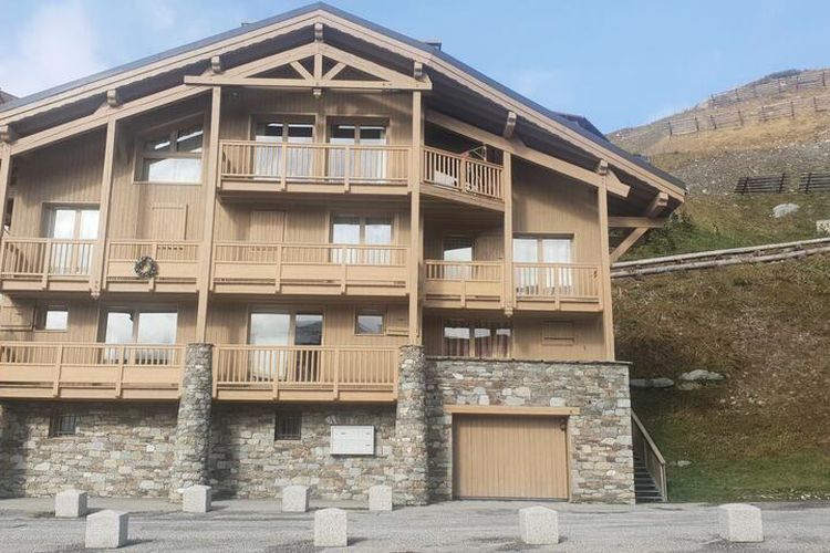 SPACIEUX 5 PIECES POUR 8 PERSONNES, QUARTIER DU SLALOM