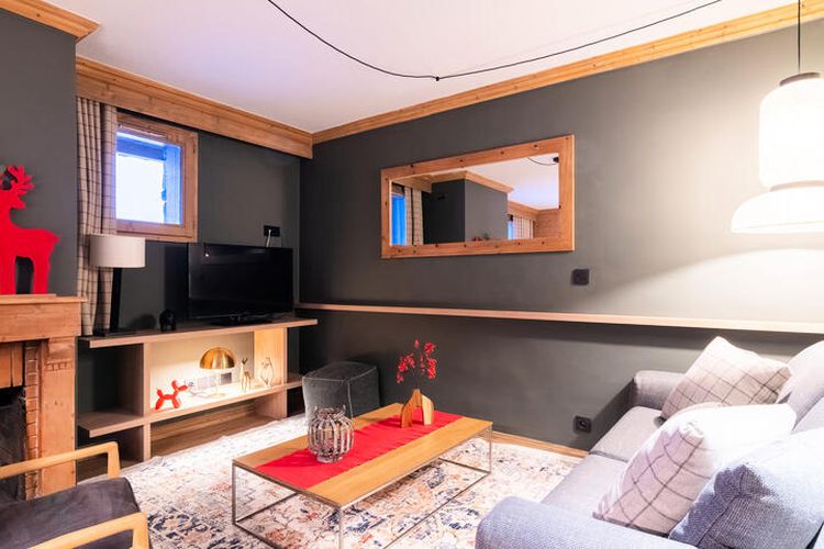 4 Pièces pour 6 Personnes