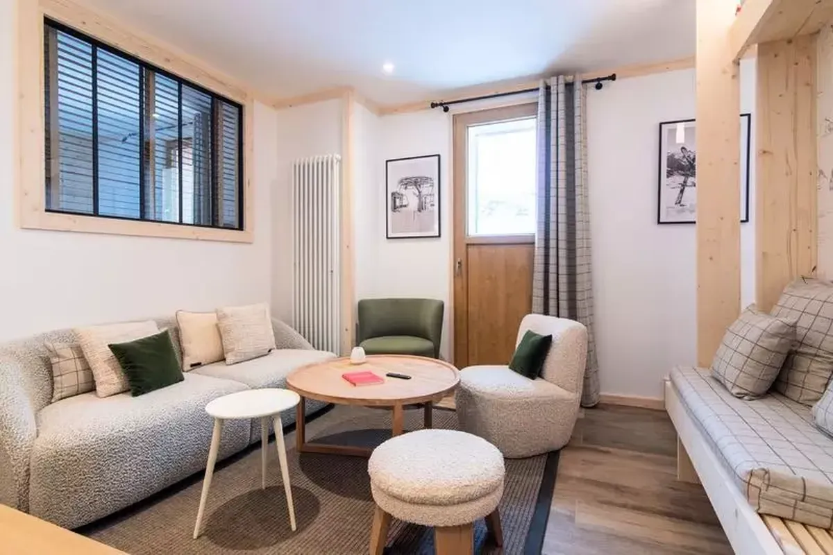 Tres bel appartement complètement renové