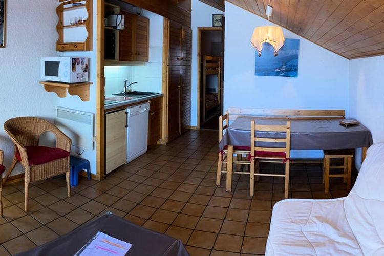 1 Pièce 5 Personnes