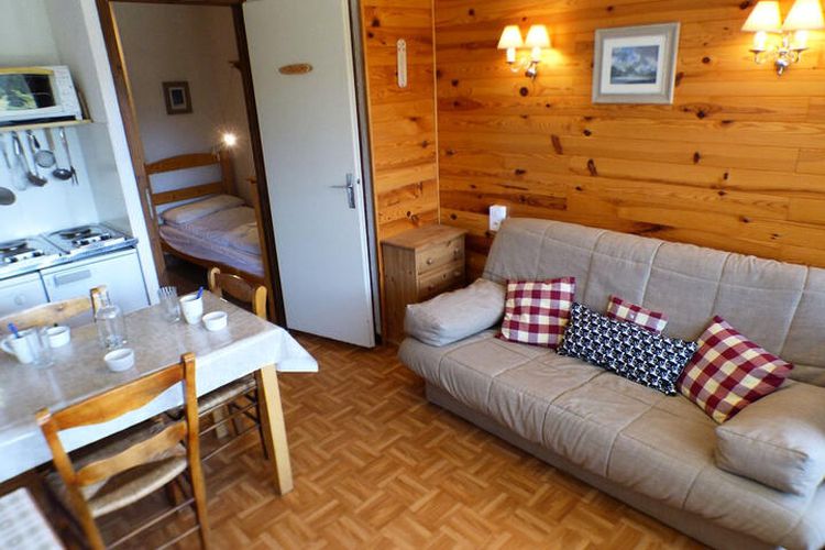 1 Pièce 4 Personnes