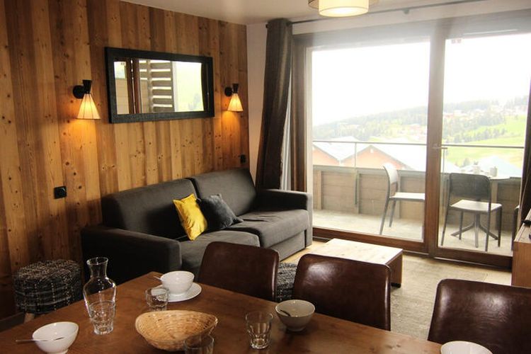 3 Pièces 6 Personnes