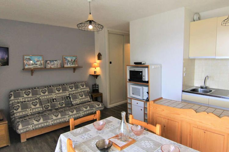 1 Pièce 4 Personnes