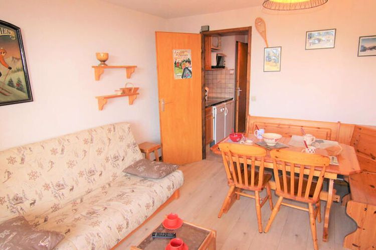 1 Pièce 5 Personnes