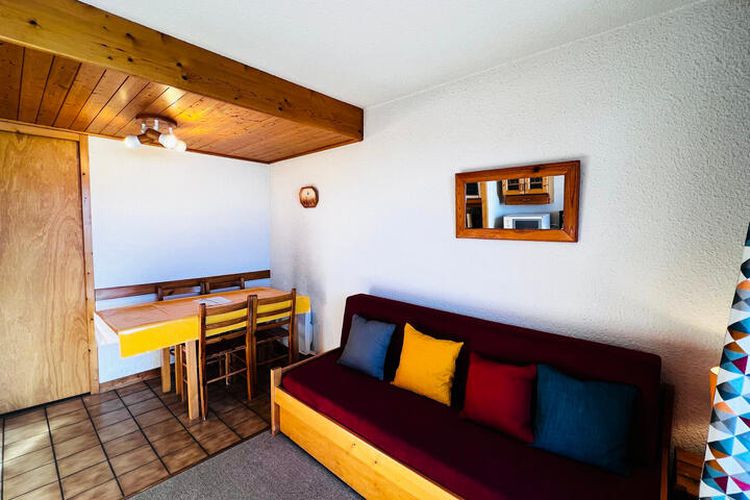 1 Pièce 4 Personnes