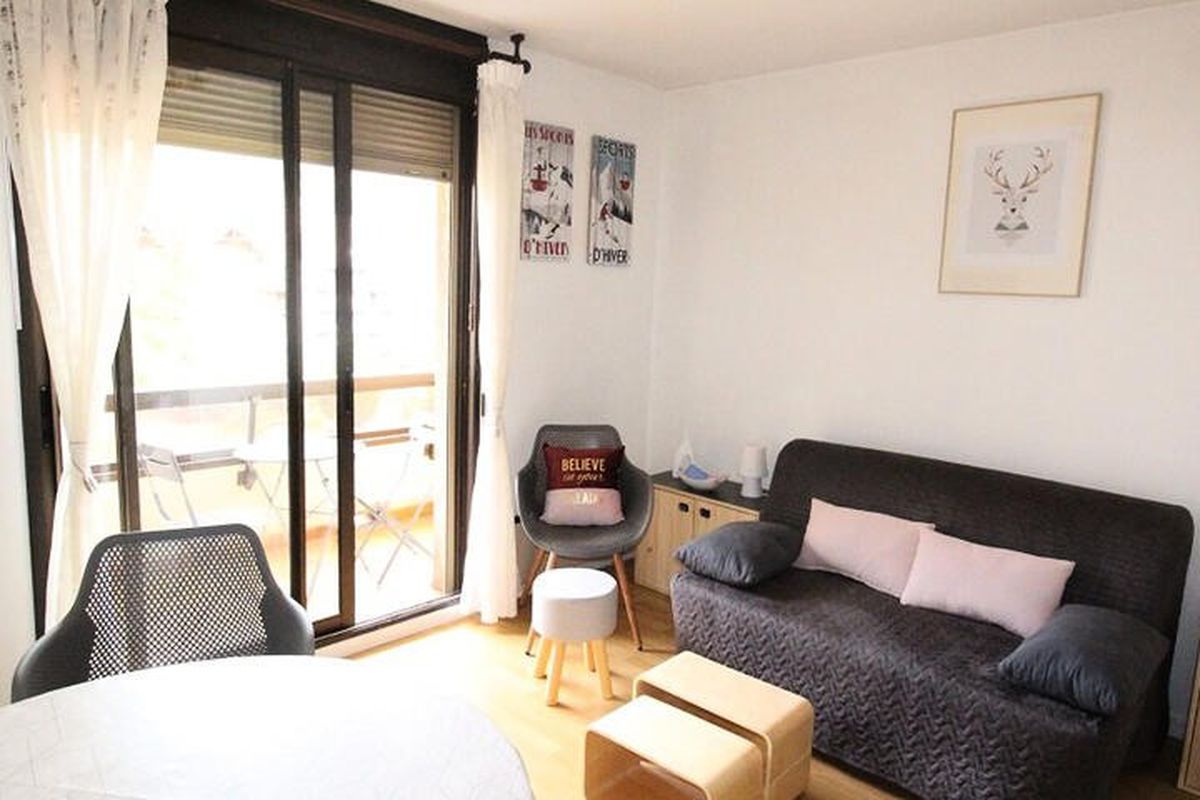 1 Pièce 4 Personnes