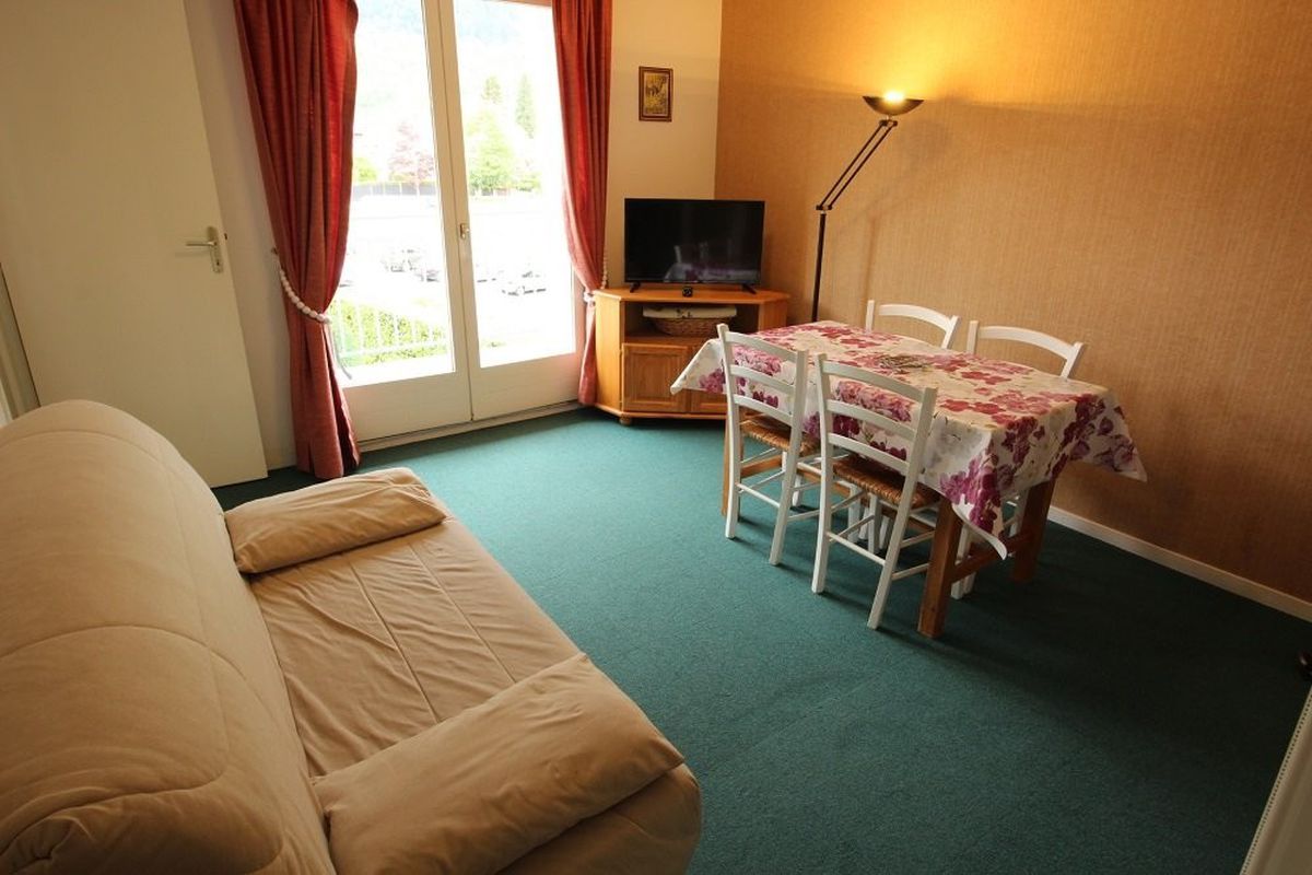 LUCHON SECTEUR CASINO - T2 POUR 4 PERS. - BALCON - PARKING - Jardins du casino