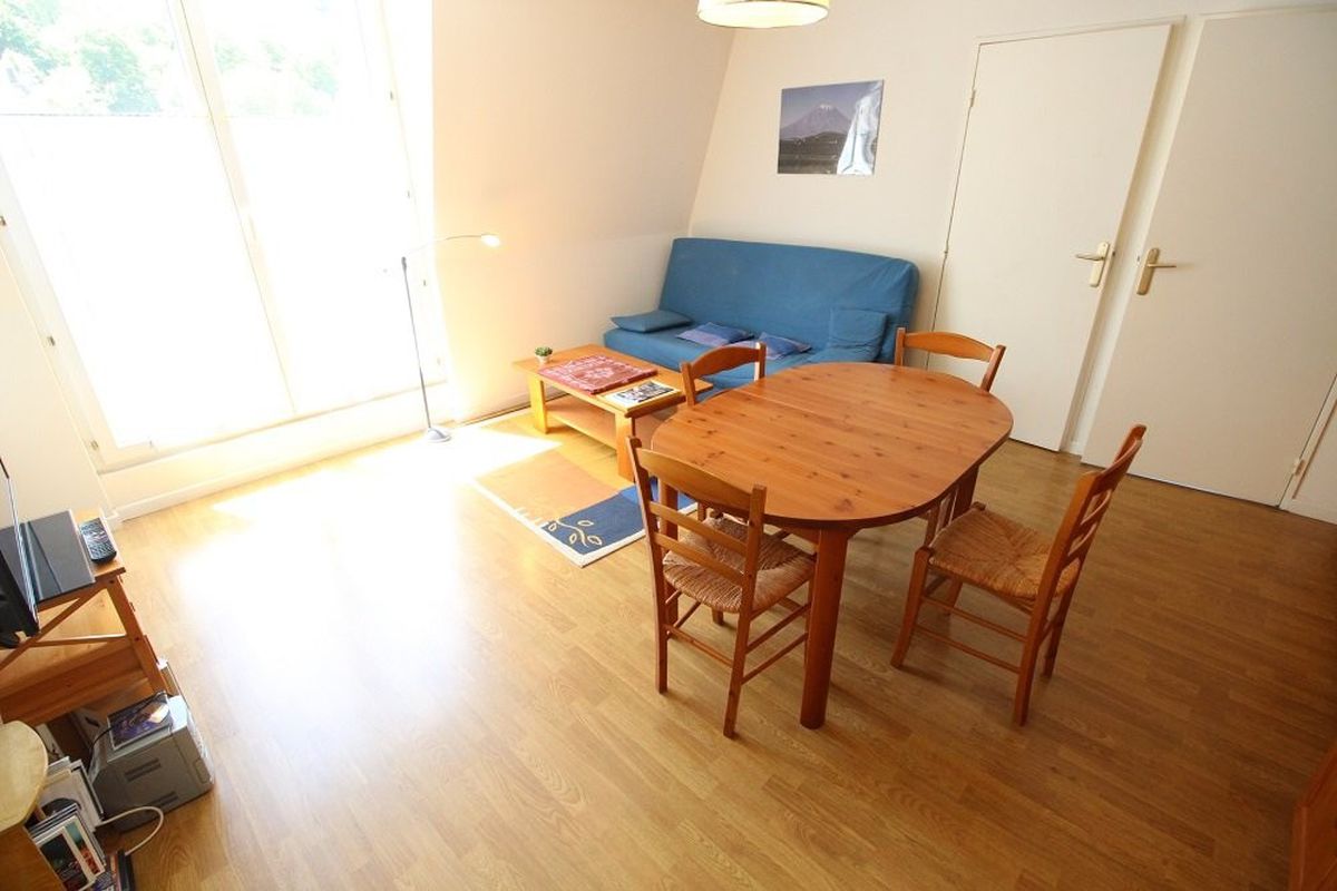 LUCHON PROCHES DES THERMES -T2 AVEC PARKING - Parc thermal