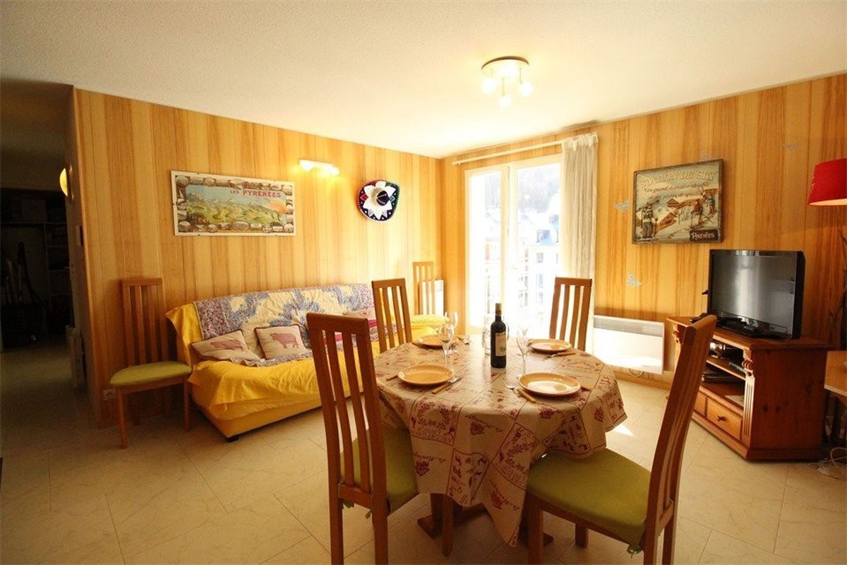 3 Pièces4/6 Pers (Normal) 7 couchages BAGNERES DE LUCHON - Hotel de france